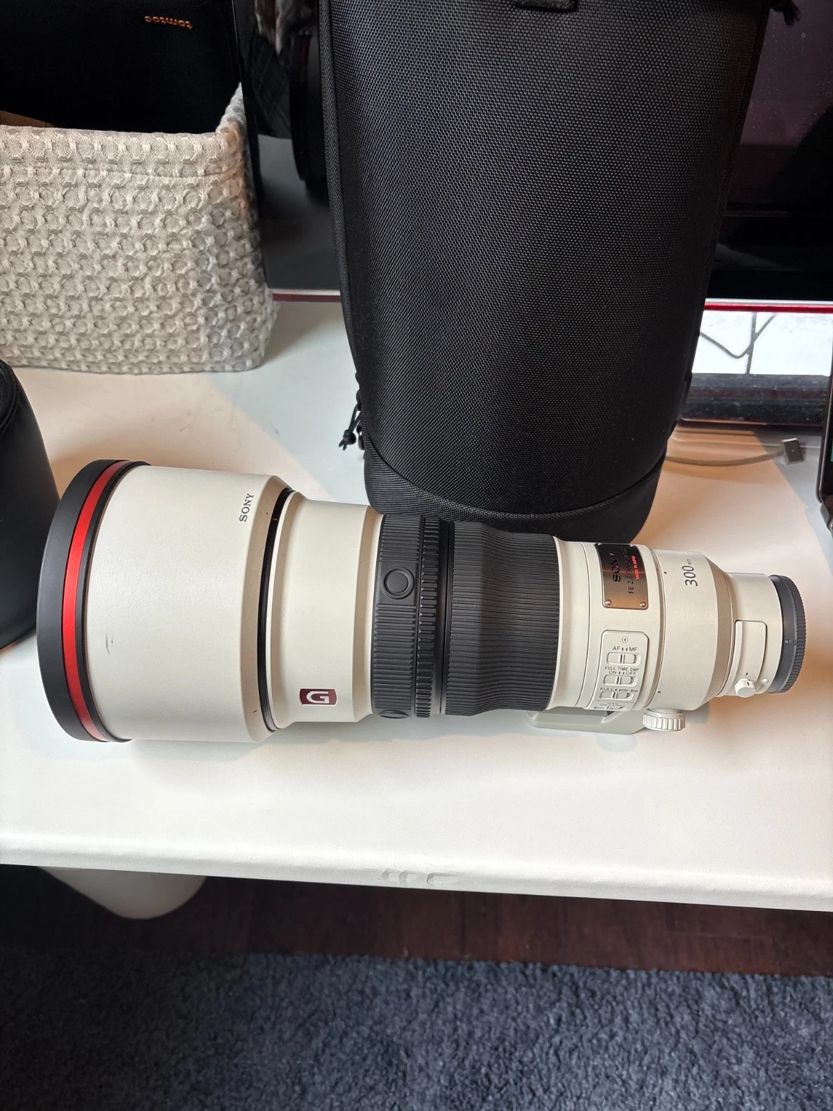 Sony FE 300mm f/2.8 GM OSS Hire & Rental in Nairobi, Kenya